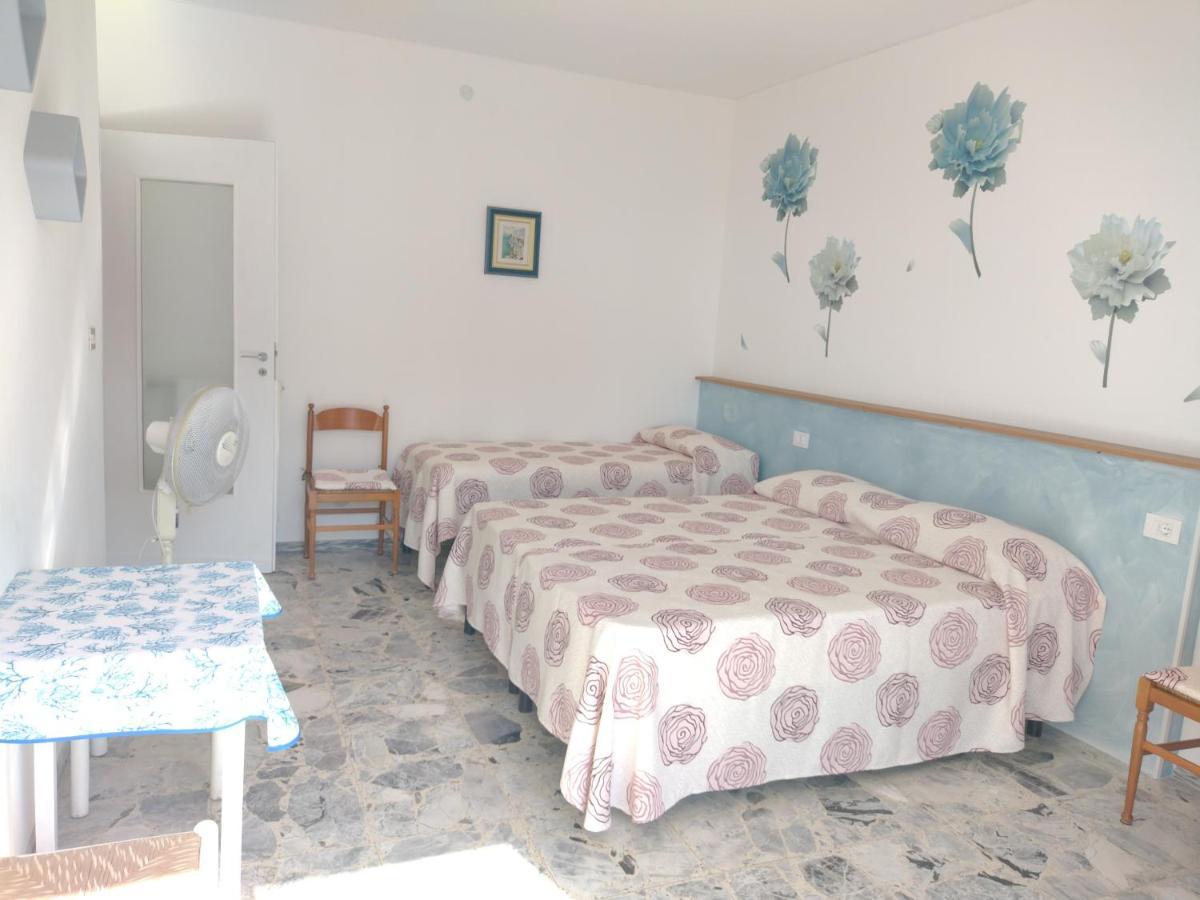 Casa Fronte Mare Apartment Ventimiglia Luaran gambar