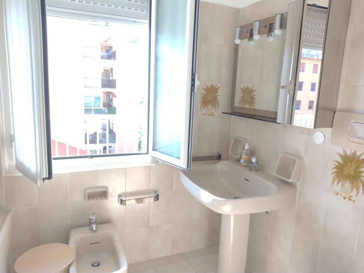 Casa Fronte Mare Apartment Ventimiglia Luaran gambar