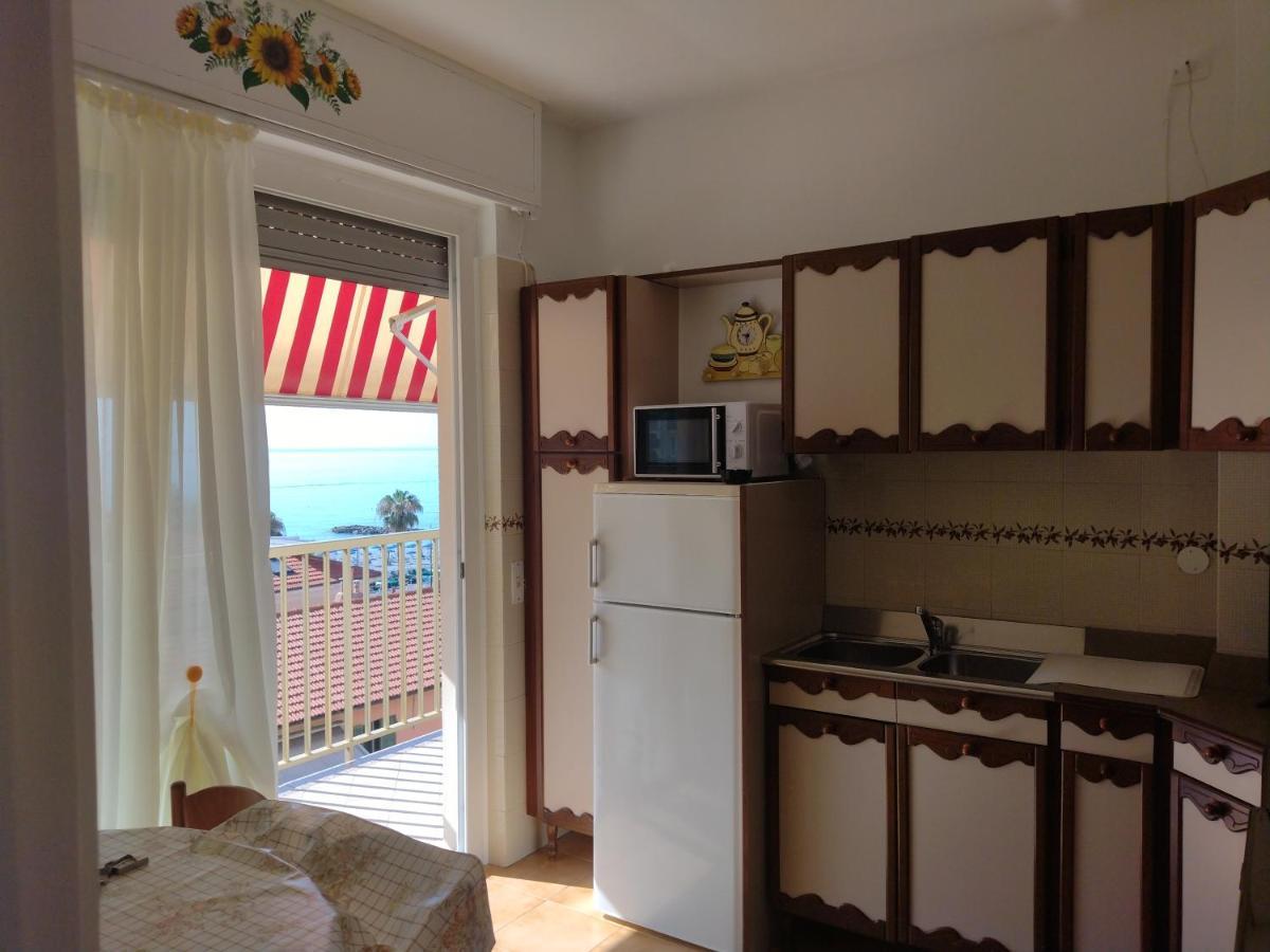 Casa Fronte Mare Apartment Ventimiglia Luaran gambar