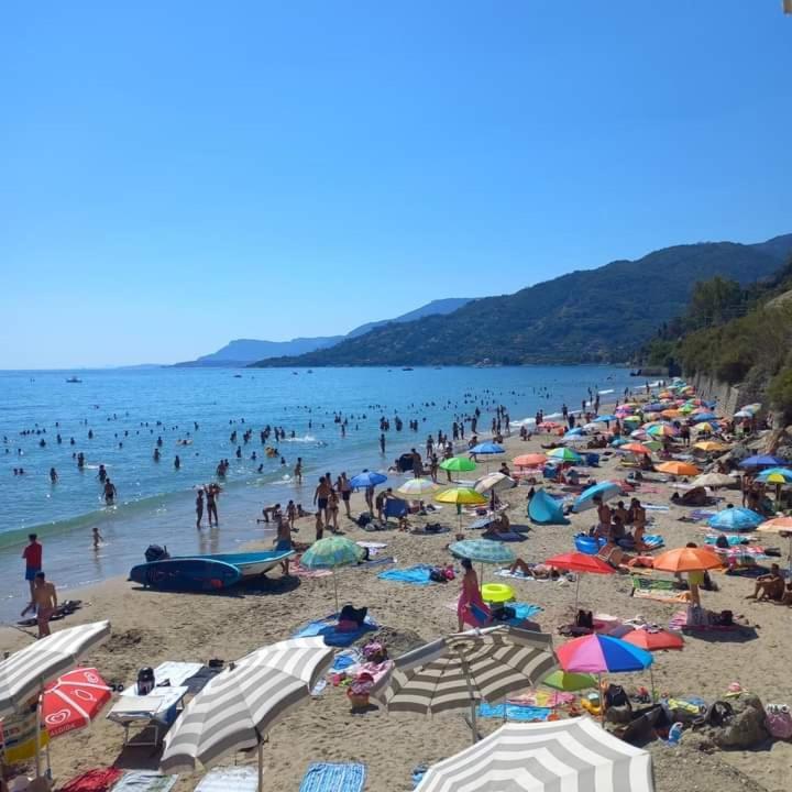Casa Fronte Mare Apartment Ventimiglia Luaran gambar