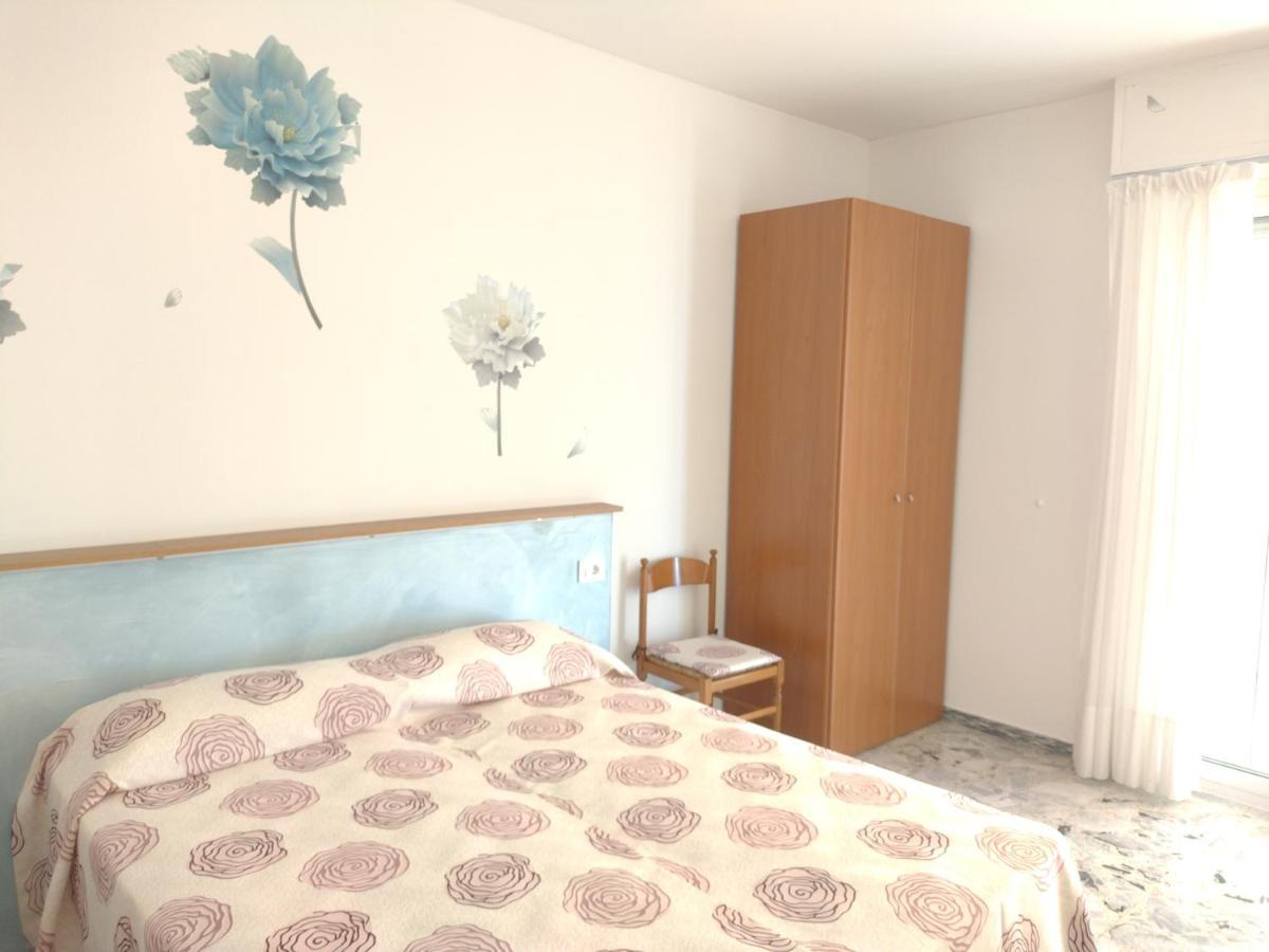Casa Fronte Mare Apartment Ventimiglia Luaran gambar